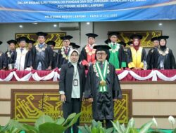 Rektor Hadiri Pengukuhan Guru Besar Polinela