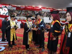 Unila Menggelar Acara Wisuda 745 Mahasiswa