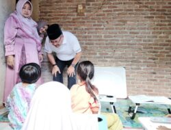 Watoni Beri Bantuan Alat Tulis Anak PAUD di Pesawaran