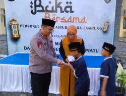 Indahnya Berbagi, Personel Ditpolairud Polda Lampung Bukber Dengan Tokoh Masyarakat Dan Anak Yatim