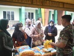 Wujud Kepedulian, Korem 043 Gatam Gelar Bazar Murah
