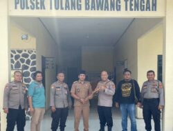 Kepalo Tiyuh Wonokerto Serahkan Senpi Rakitan Temuan Warga Ke Polsek Tulang Bawang Tengah
