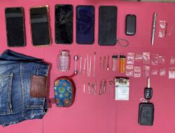 Tiga Pemuda Sedang Asik Pakai Narkoba ditangkap Polisi di Kontrakan 