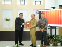 Pemprov Lampung Hibahkan Meja Laboratorium Berstandar Internasional ke Universitas Lampung