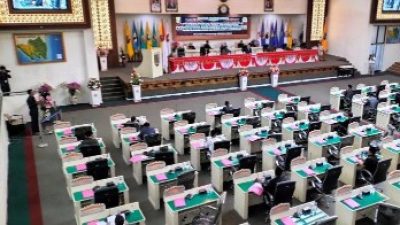 Terjadi Walk Out DPRD Provinsi Lampung saat Sidang Paripurna