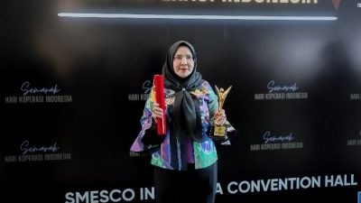 Walikota Eva Dwiana Raih Penghargaan dari Kemenkop UKM