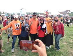 Masyarakat Sambut Hangat Kehadiran Paslon Nomor 2 di Konser Aku Kamu dan Adilah di Gadingrejo