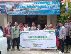 PT Pegadaian Kanwil Sumbagsel Serahkan Bantuan Sembako ke Warga Terdampak Banjir di Waylunik Bandarlampung