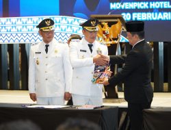 Disaksikan Gubernur Lampung, Bupati dan Wakil Bupati Tubaba Lakukan Serah Terima Jabatan
