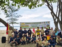 Peringati Hari Lahan Basah Sedunia, IKA Sylva Unila Tanam 2.025 Bibit Mangrove