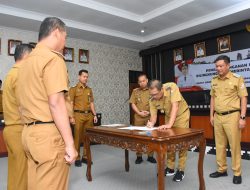 Penandatanganan Perjanjian Kerja 2025, Novriwan Minta Seluruh ASN Siap Terima Tantangan Baru