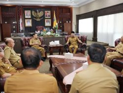 Hari Pertama Ngantor, Gubernur Mirza Disambut Sejumlah Kepala OPD