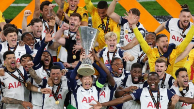 Hotspur Angkat Trophy ! Manchester United Puasa Gelar Lagi  Tumbang Di Partai Final : 1-0