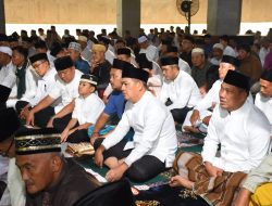 Bupati dan Wakil Bupati Tubaba Laksanakan Shalat Idul Adha 1446 H di Islamic Center