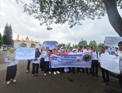 Belasan Tahun Mengabdi, Honorer Lampung Masih Digantung