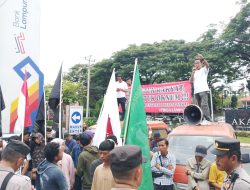 Triga Lampung Gelar Aksi, Meminta Empat Direktur Bank Lampung Diganti