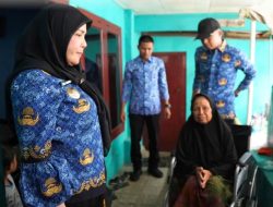 Walikota Bagikan Alat Bantu Disabilitas di Kecamatan Enggal dan TKT
