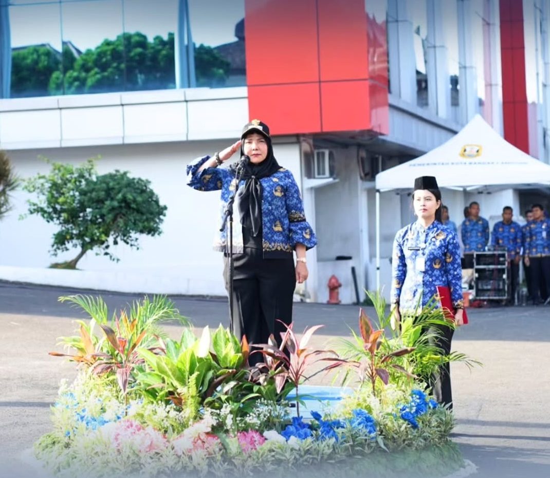 Walikota Bandar Lampung Eva Dwiana memberikan sambutan dalam pringatan hari kesahtian Pancasila