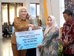 Wagub Jihan Serahkan KUR untuk Pelaku UMKM Lampung