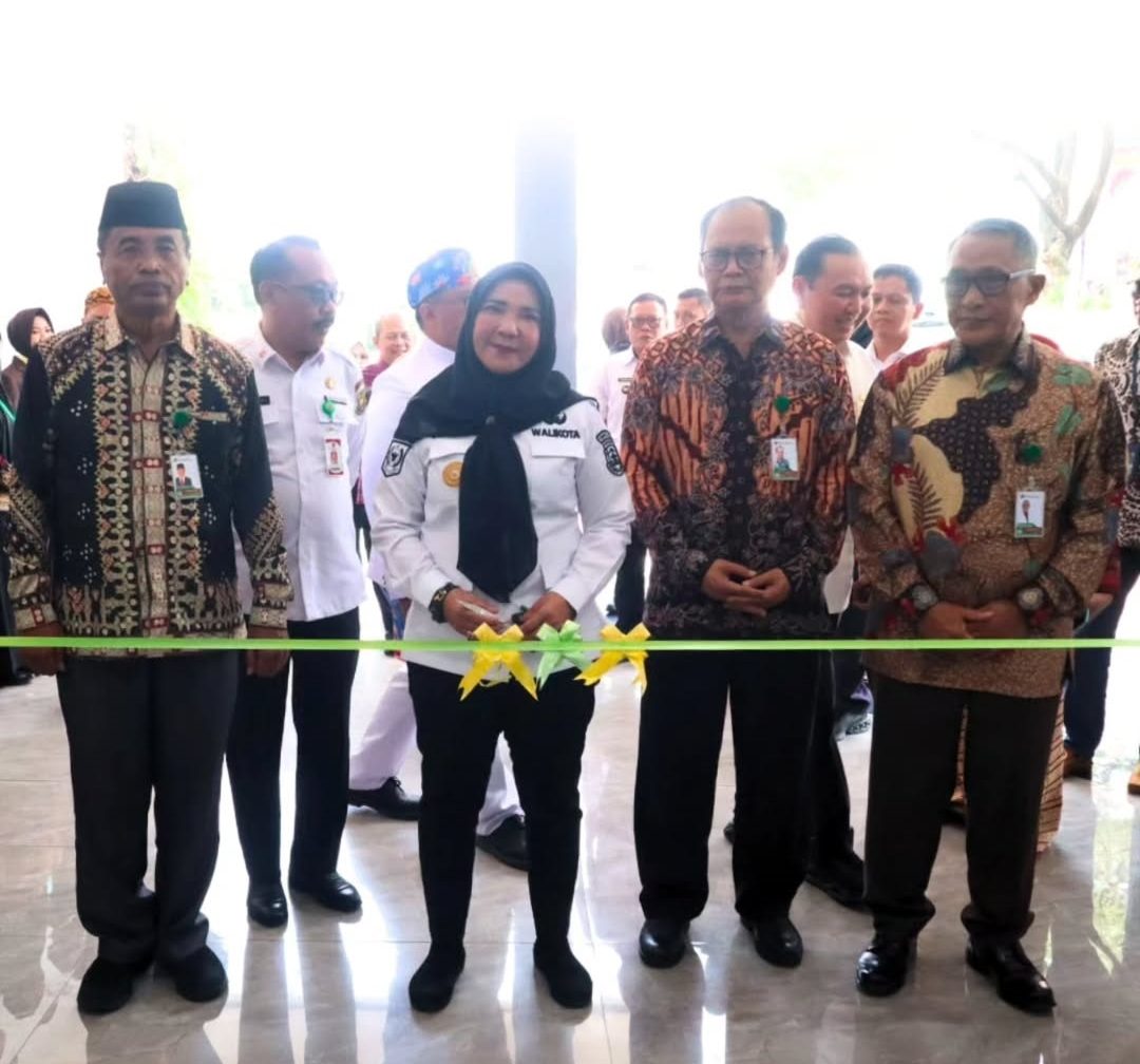 Walikota Bandar Lampung Eva Dwiana menghadiri pringatan hari jadi Rumah Sakit Urip Sumoharjo yang ke-24 tahun 2025, Rabu (10/9/2025).