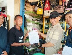 Dukung Peningkatan PAD, Kadis Koperindag di Dampingi Camat RJU berikan Himbauan di pasar Rakyat Panggung Jaya