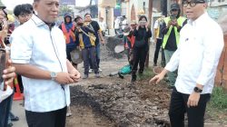 Gubernur Mirza Tinjau Perbaikan Jalan di Lampung Selatan, Saluran Drainase Jadi Prioritas