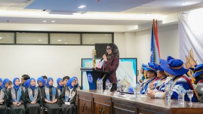 Wagub Jihan Ajak Wisudawan Bangun Desa