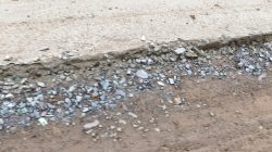 Proyek Jalan Kiluan–Umbar Disorot, Muncul Dugaan Penggunaan Pasir Laut