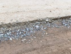 Proyek Jalan Kiluan–Umbar Disorot, Muncul Dugaan Penggunaan Pasir Laut