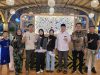 Anggota DPR Mukhlis Basri Sambangi Keluarga Siswa Kembar Asal Krui yang Lolos UI, Beri Dukungan di Perantauan