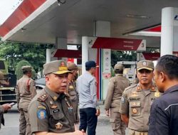 Satpol PP Dikerahkan, Ternyata Truk Luar Daerah Serbu Solar, Antrean SPBU Bandar Lampung Mengular